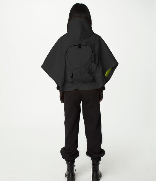 Gummy Black - Capehood - Cape with Backpack Waterproof