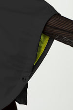 Load image into Gallery viewer, Gummy Black - Capehood - Cape with Backpack Waterproof
